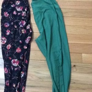 LuLaRoe 2 pairs leggings.